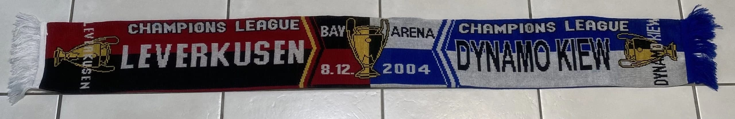 Bayer Leverkusen vs Dynamo Kiev Champions League scarf - view 1