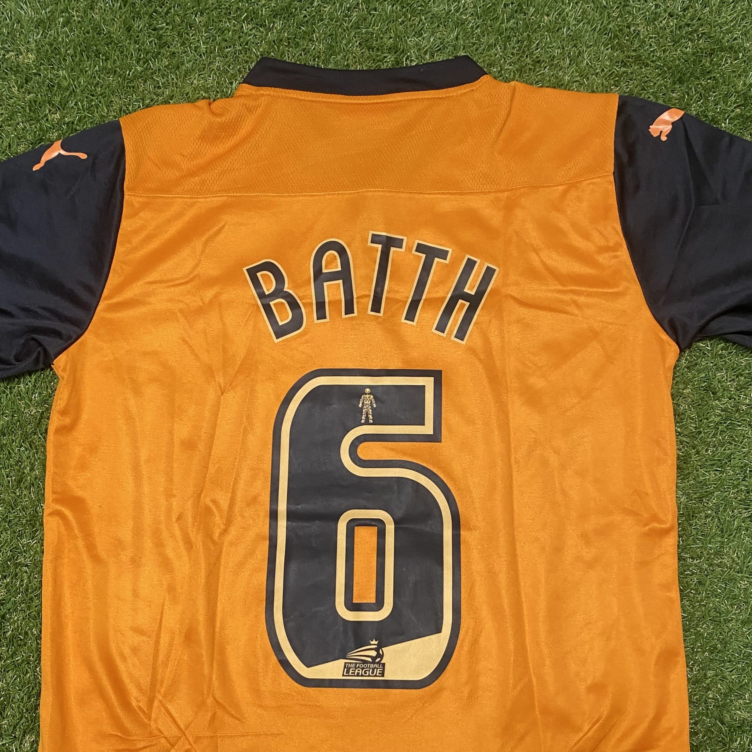 Wolverhampton Wanderers 2014/15 Home - view 3