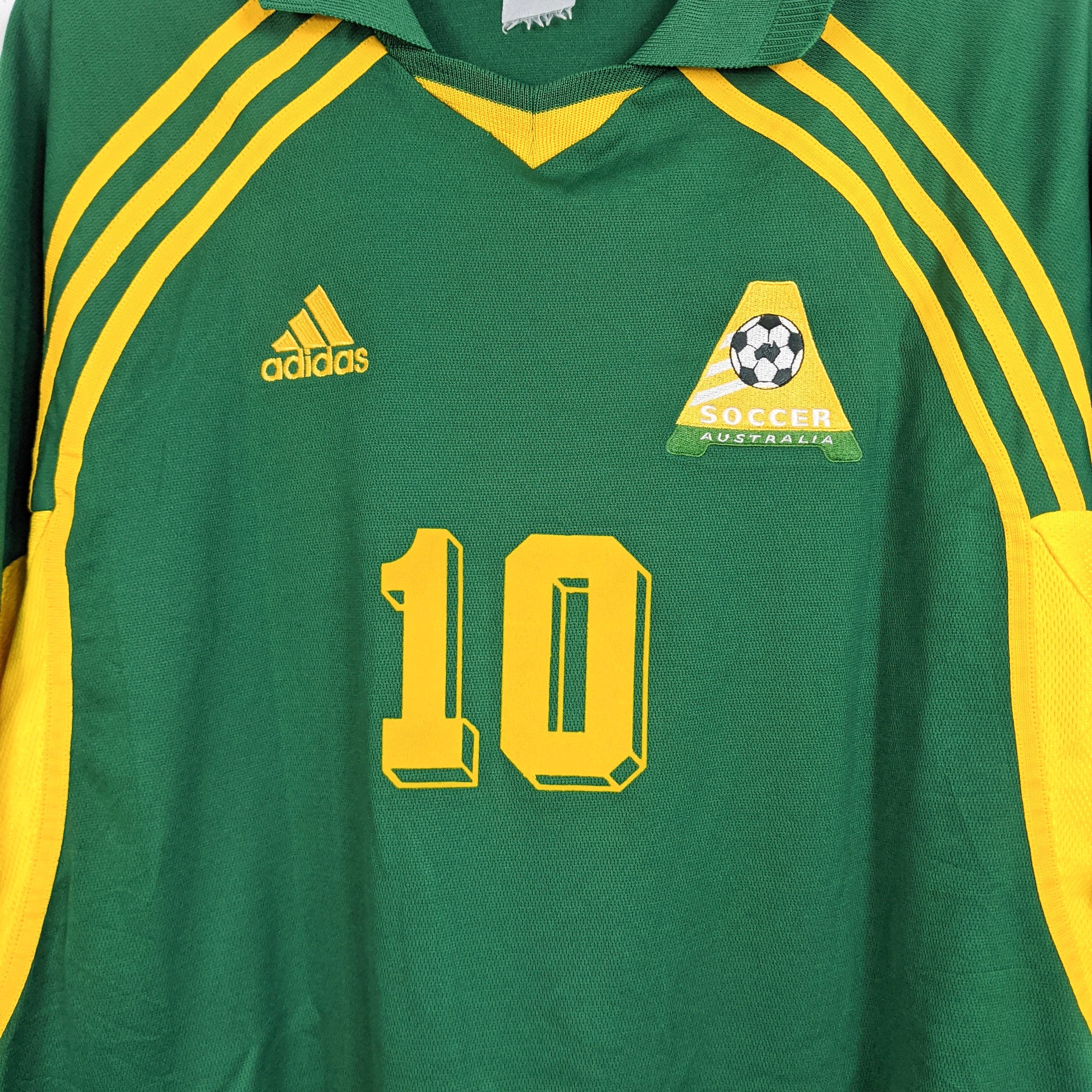 Australia 2001/02 Home - Kewell - view 3