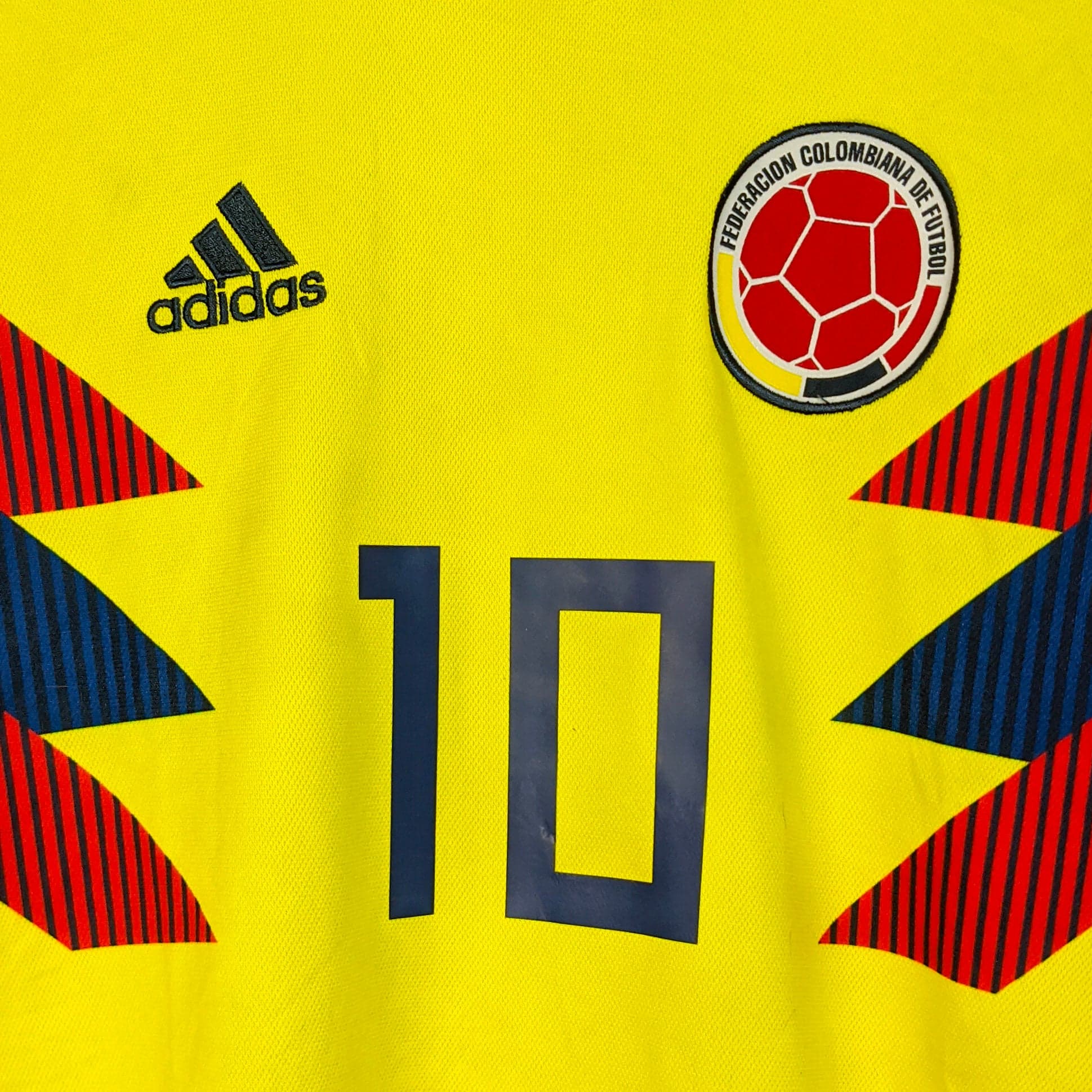 Colombia 2018/19 Home - James - view 3
