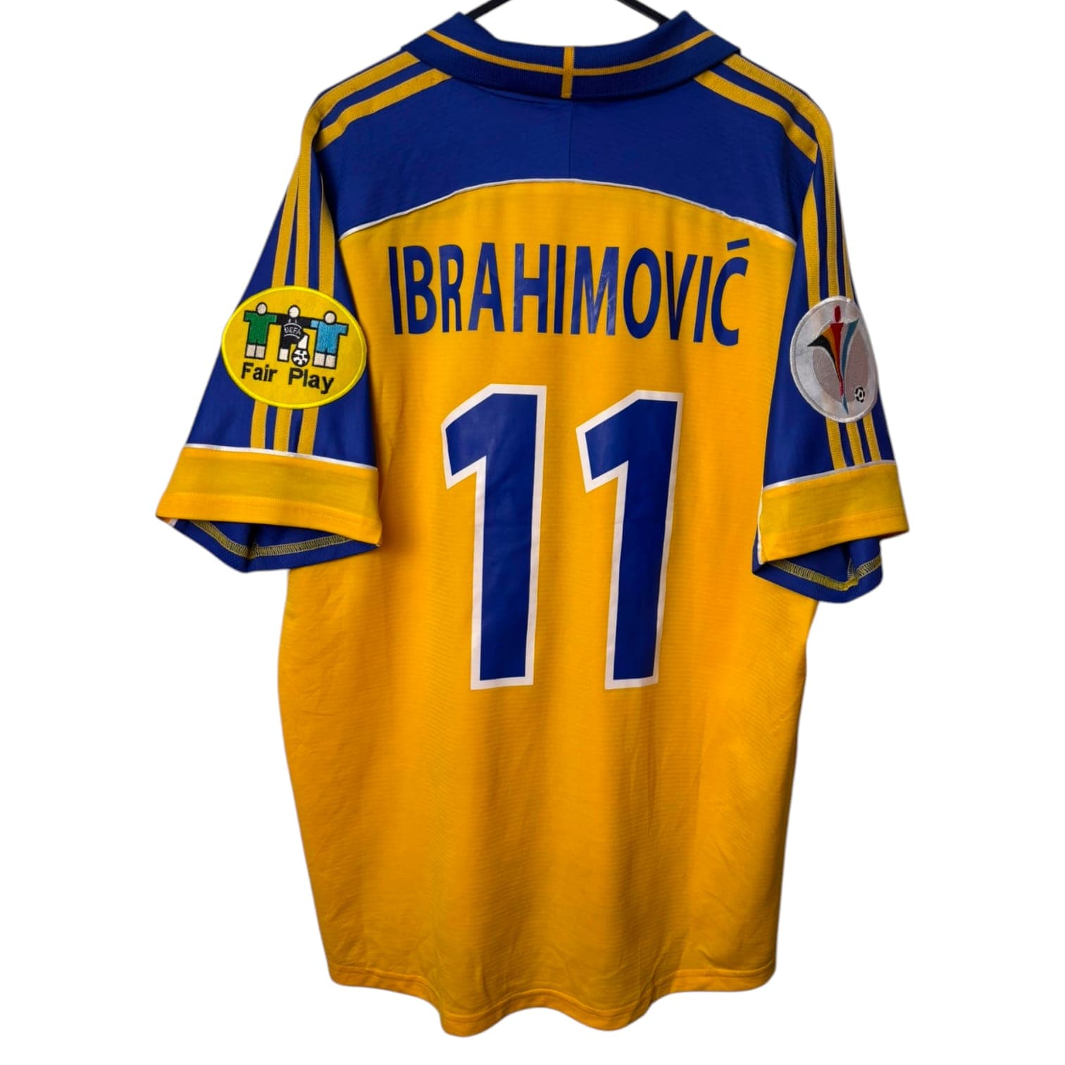 Sweden 2000/02 Home - Ibrahimovic - view 2