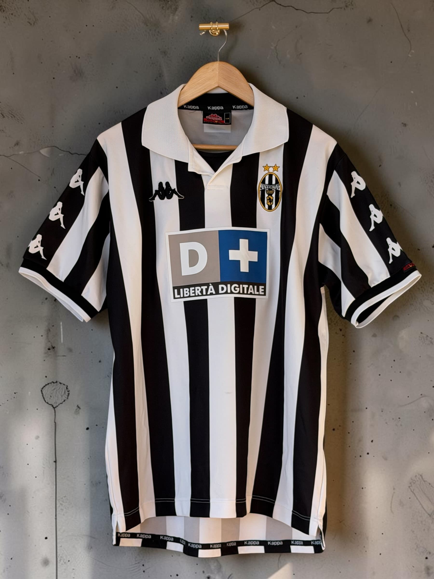 Juventus 1999/00 Home - ZIDANE 21