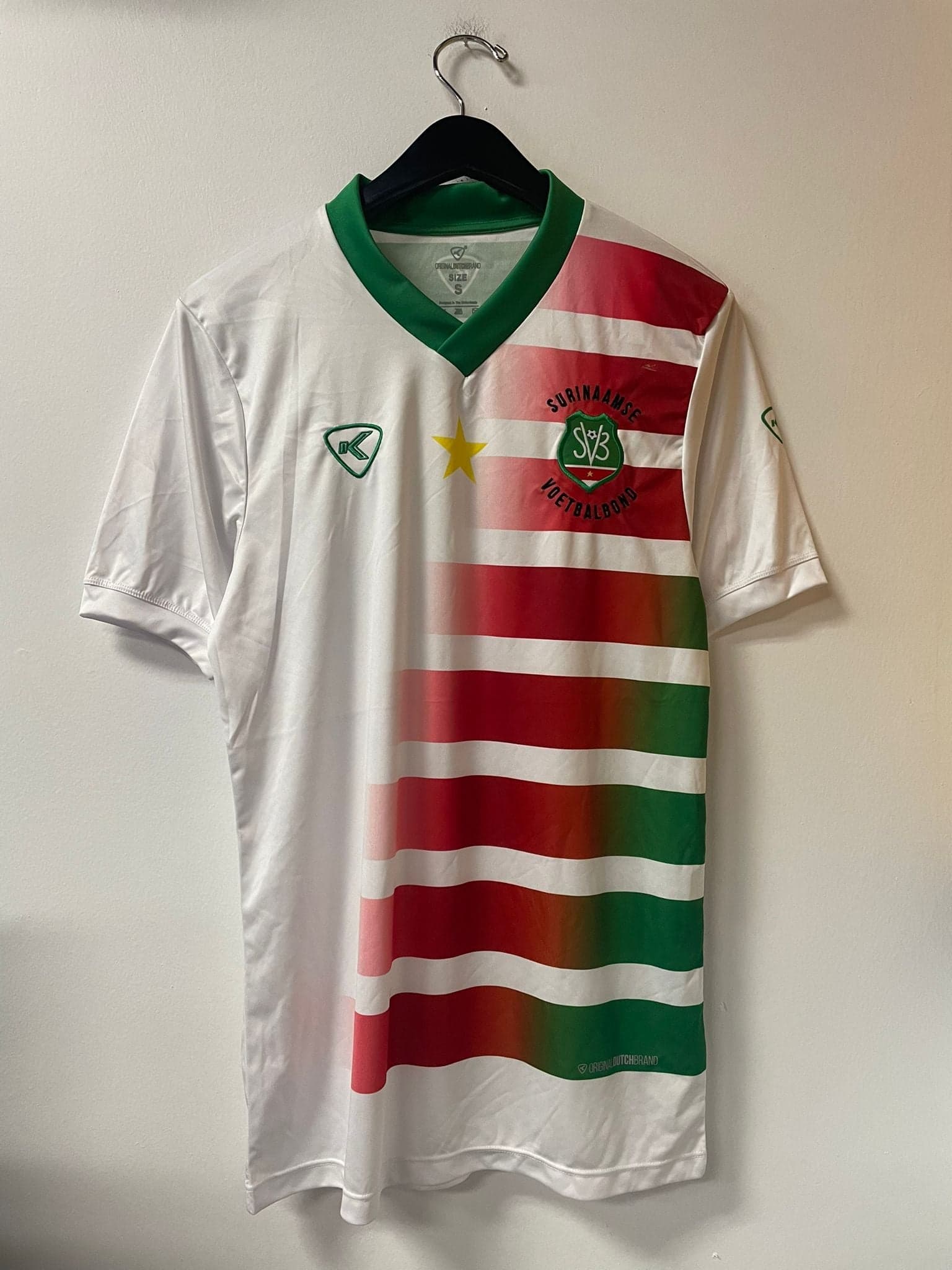 Suriname 2021/22 Home
