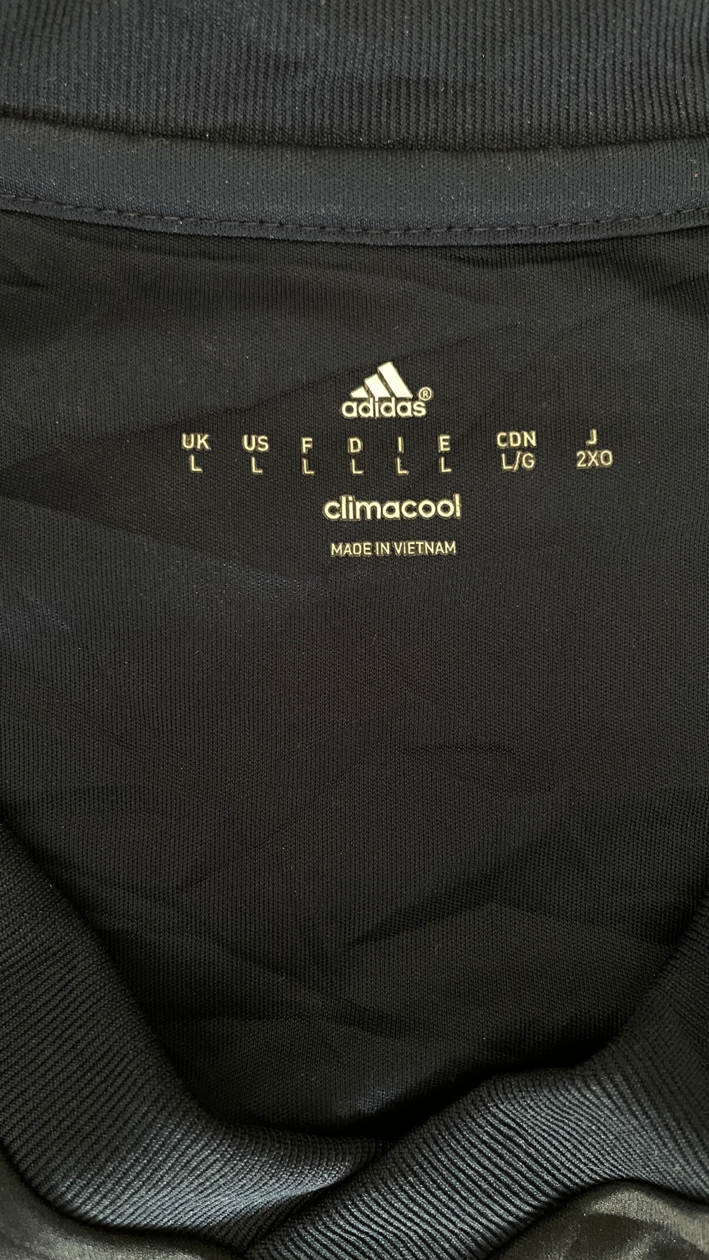 Colombia 2015 Away - view 4