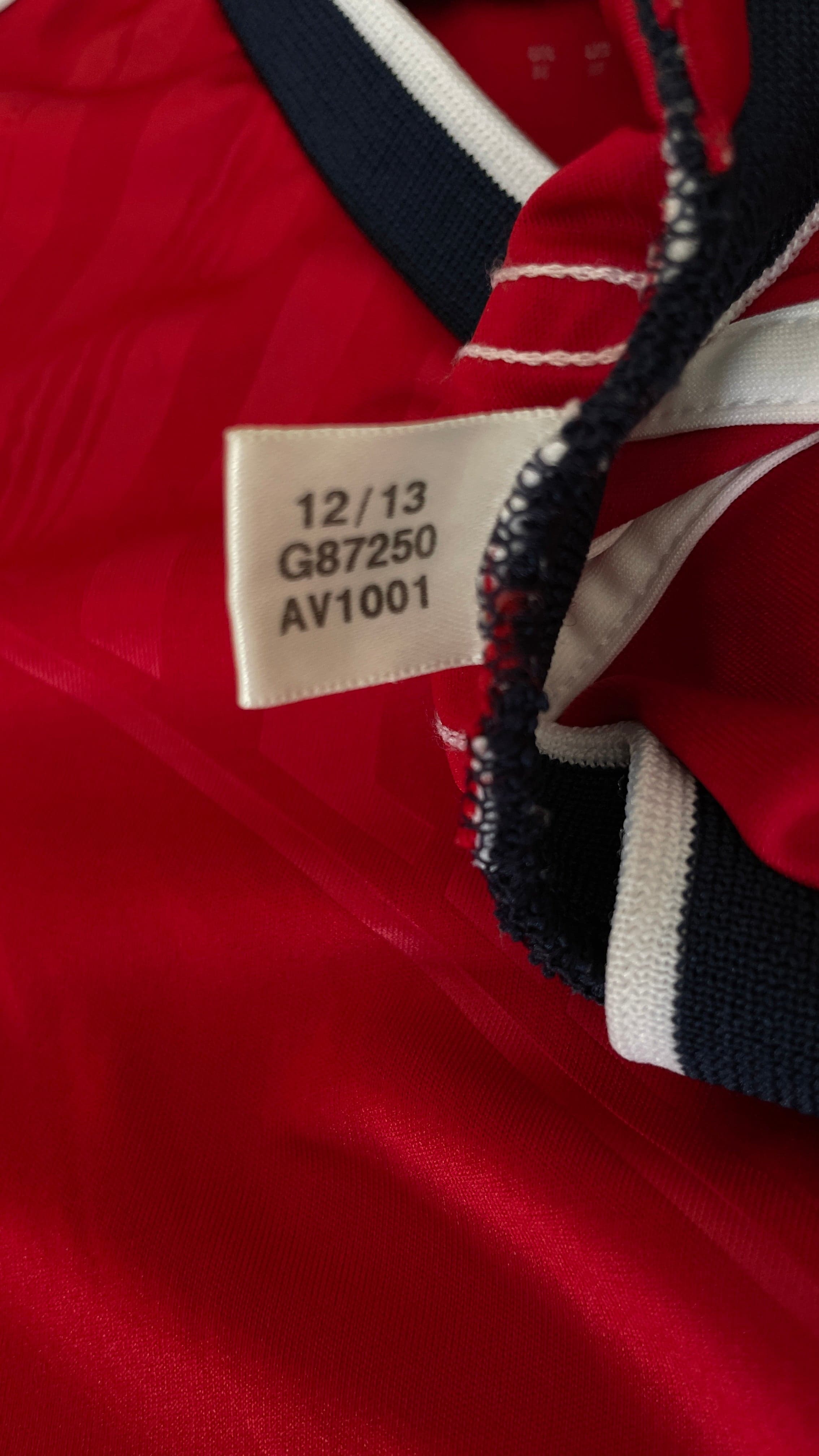 Colombia 2014/15 Away - view 5