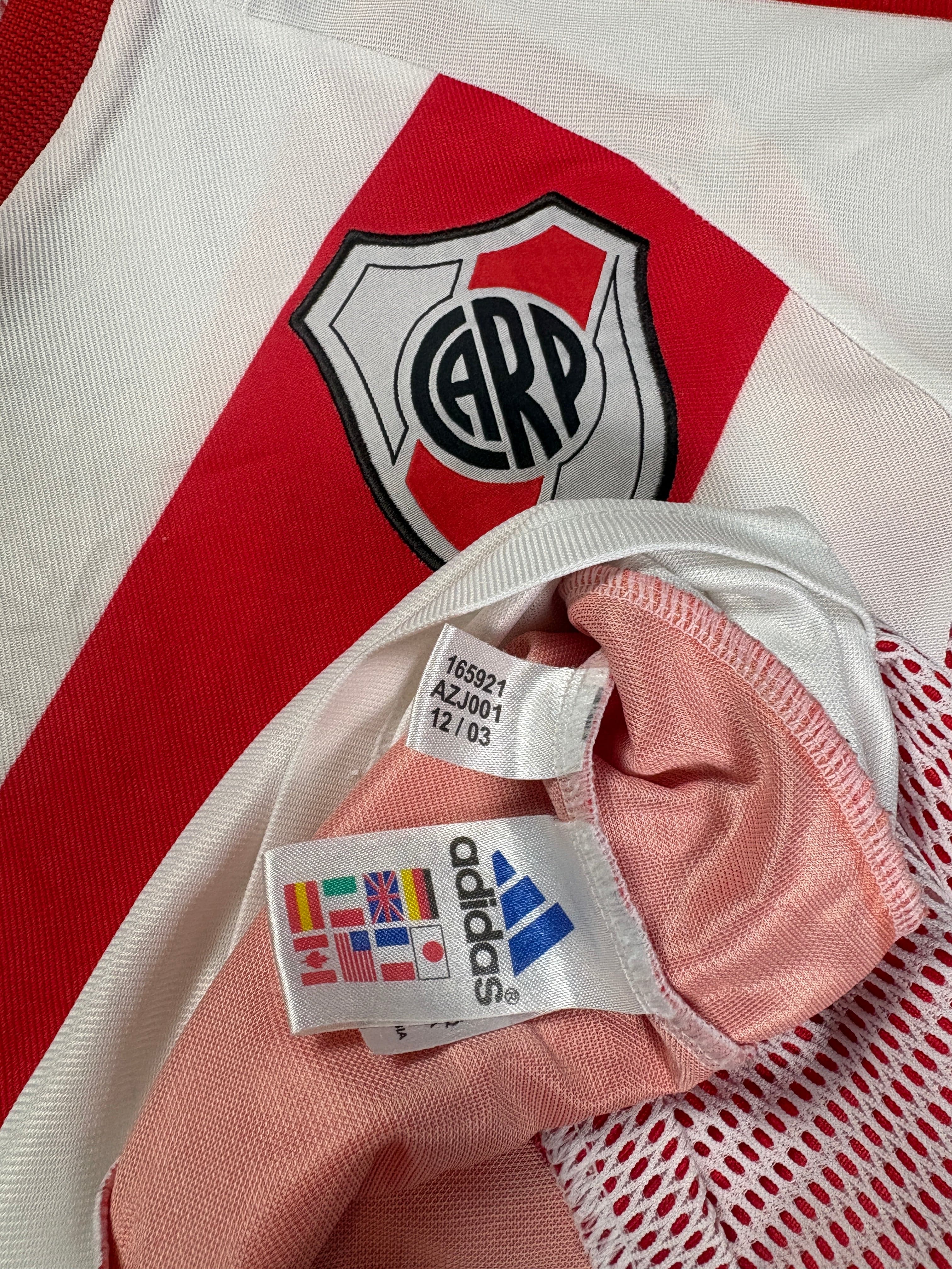 River Plate 2002/03 Home - view 4